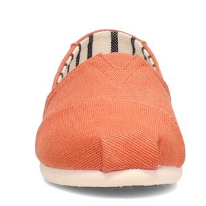NWT Mens TOMS, Alpargata Slip-On